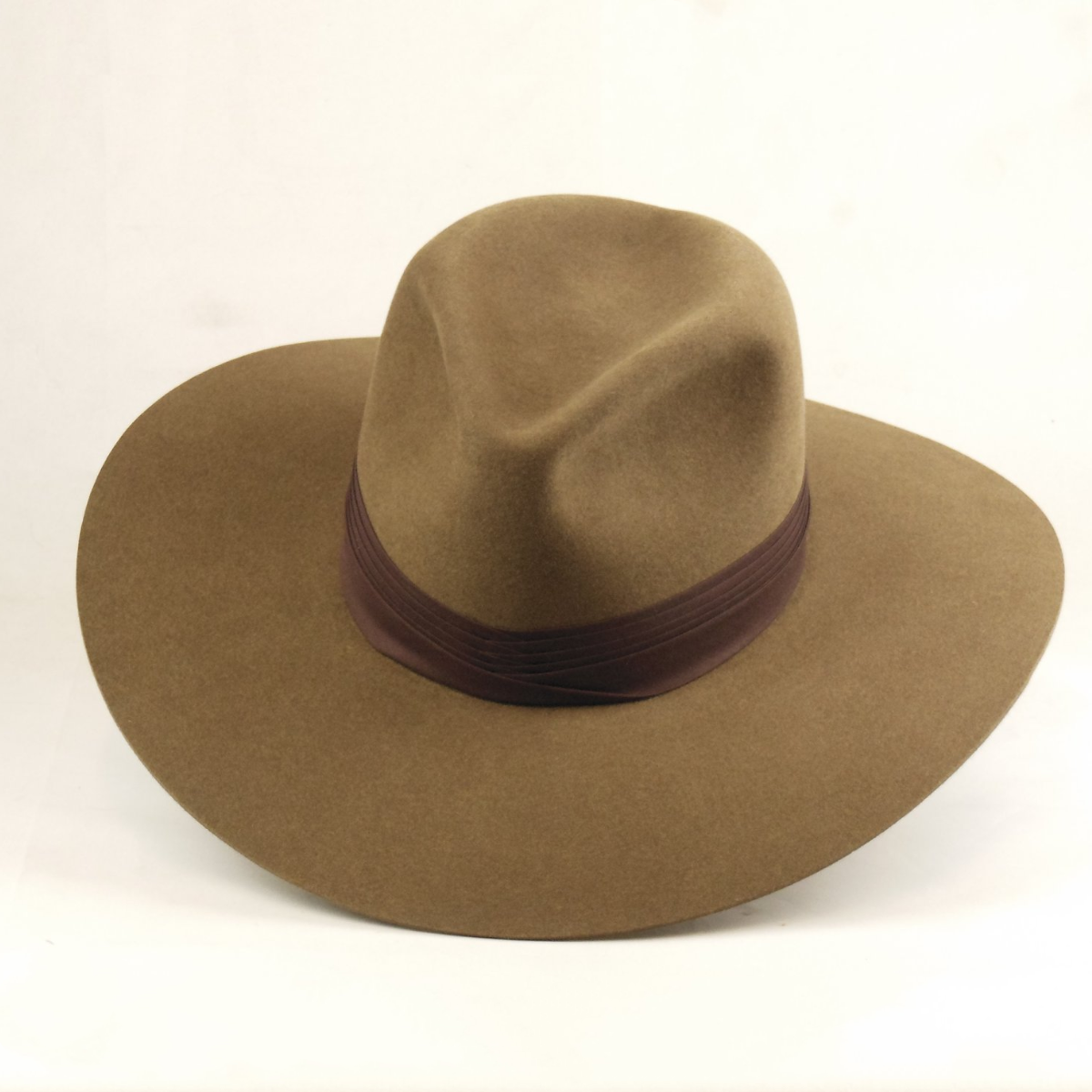 Adventure-Ready Classic Fedora Hat - Image 4
