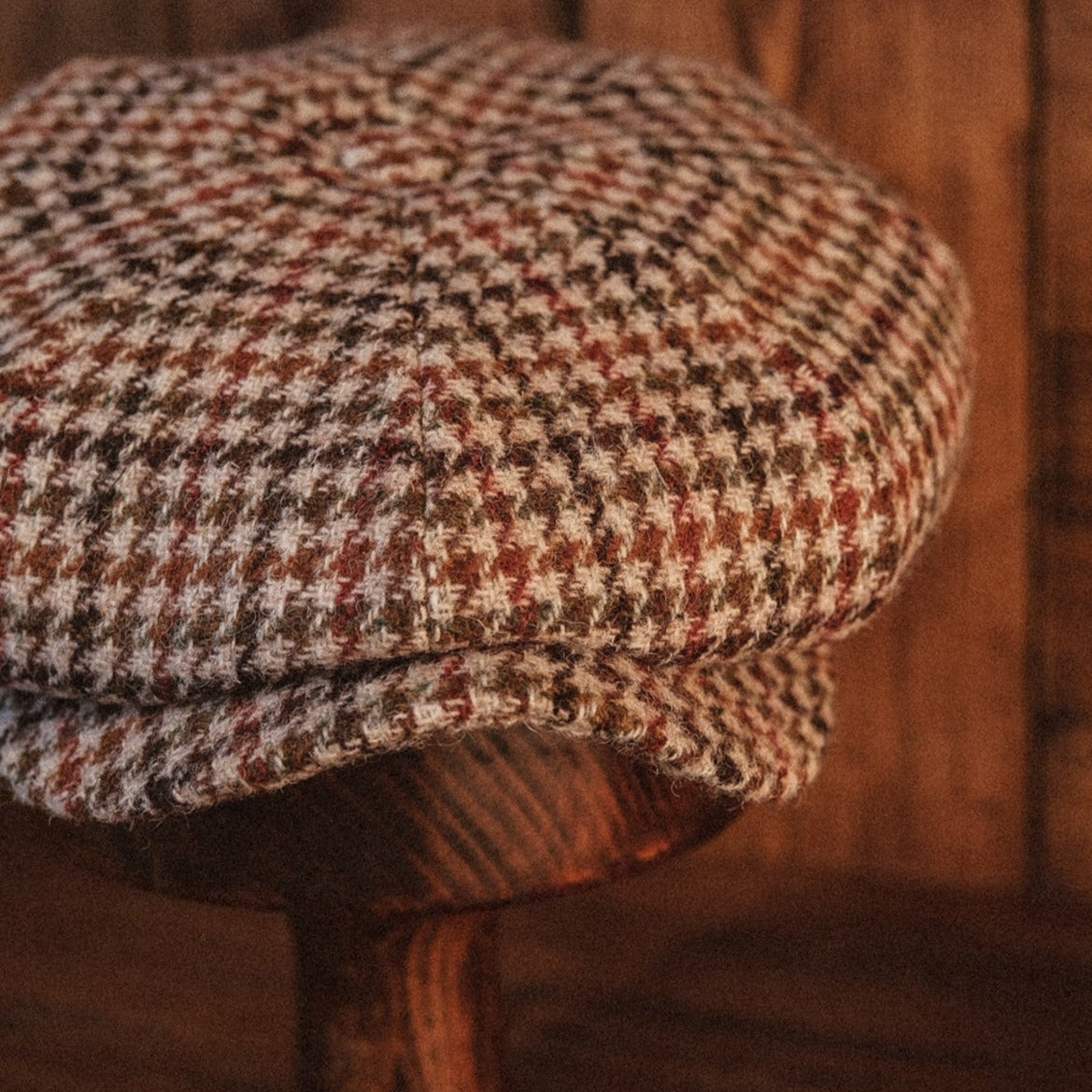 Eight Piece Camel Houndstooth Wool Newsboy Cap - Image 5