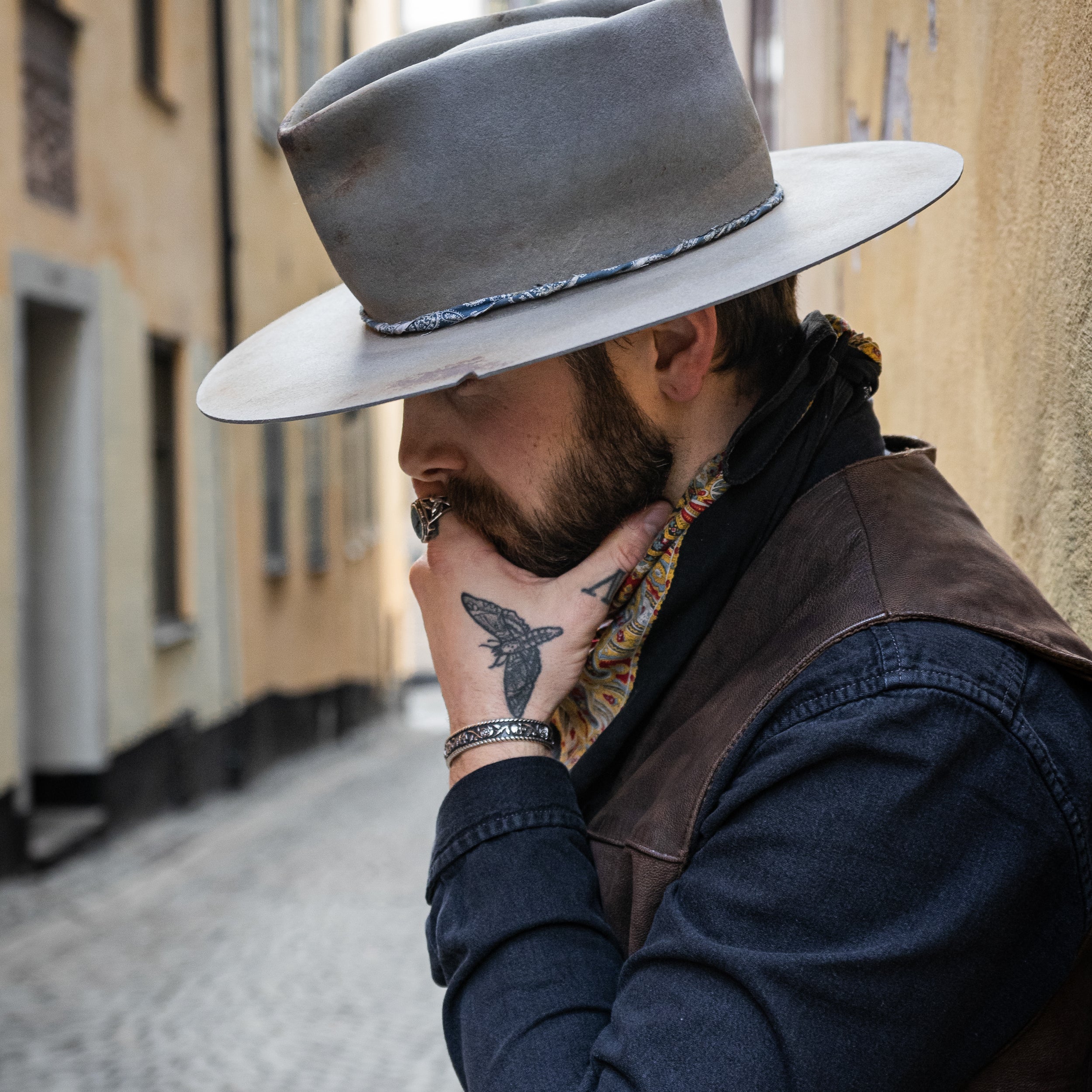 Sleek and Chic Distressed Fedora - Image 2